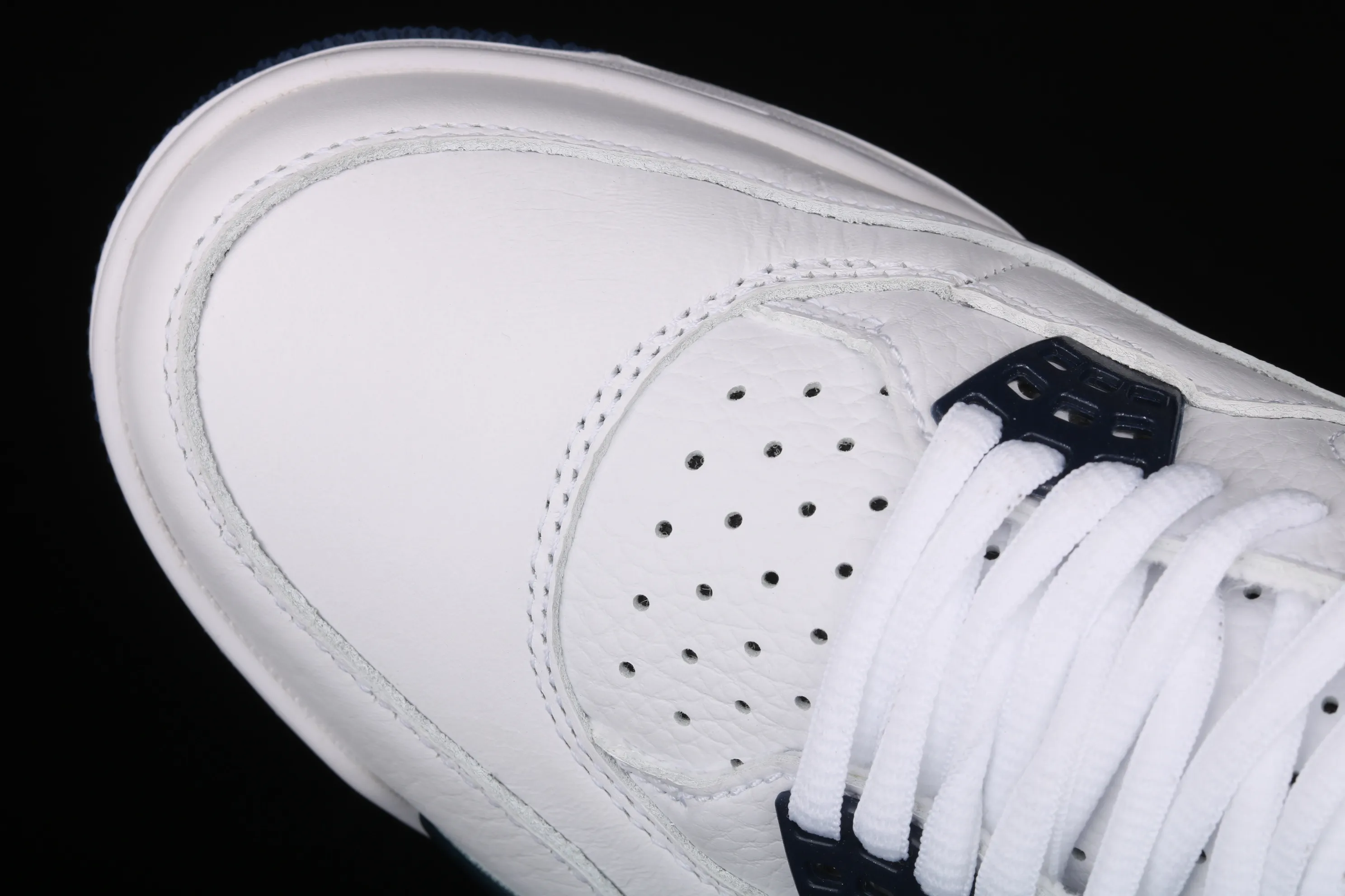 All Categories Air Jordan Jordan Series Basketball Shoes Air Jordan 4 Pure Original Air Jordan 4 Retro LS AJ4 Joe 4 Columbia Blue First Layer Basketball Shoes 314254-107